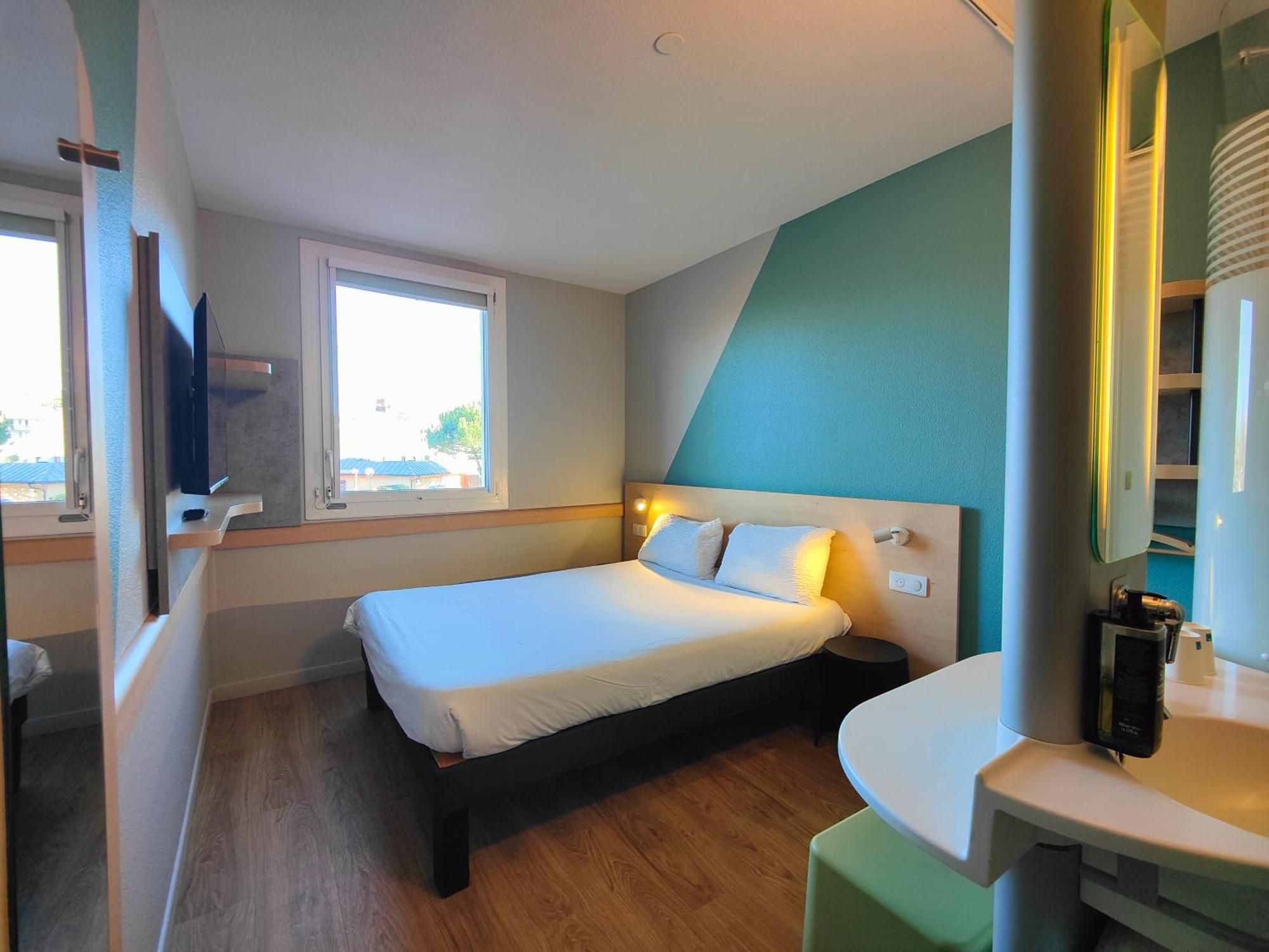Ibis Budget 로데즈 외부 사진
